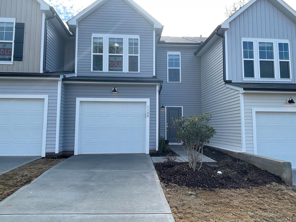 1108 Crater Lake Way - 1