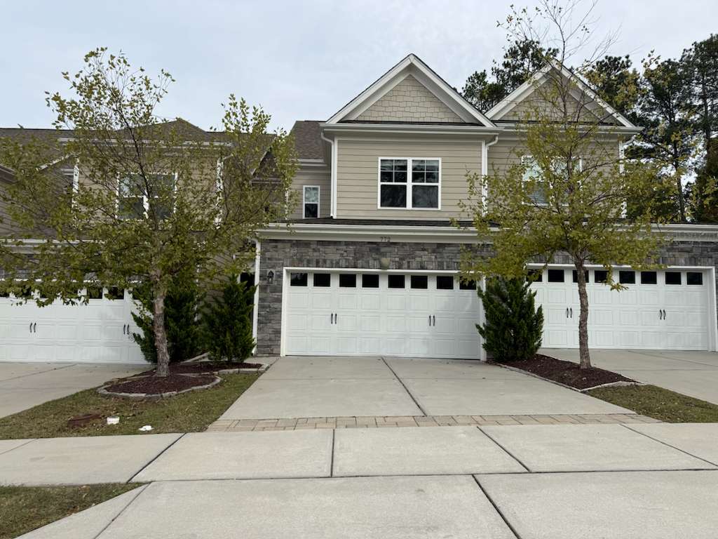 772 Newstead Way - 1