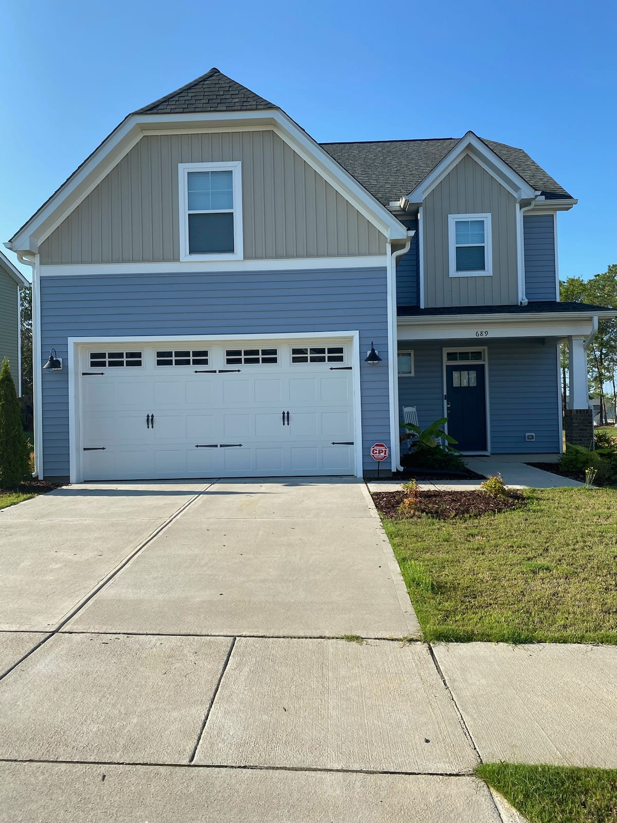 689 Crestdale Drive
