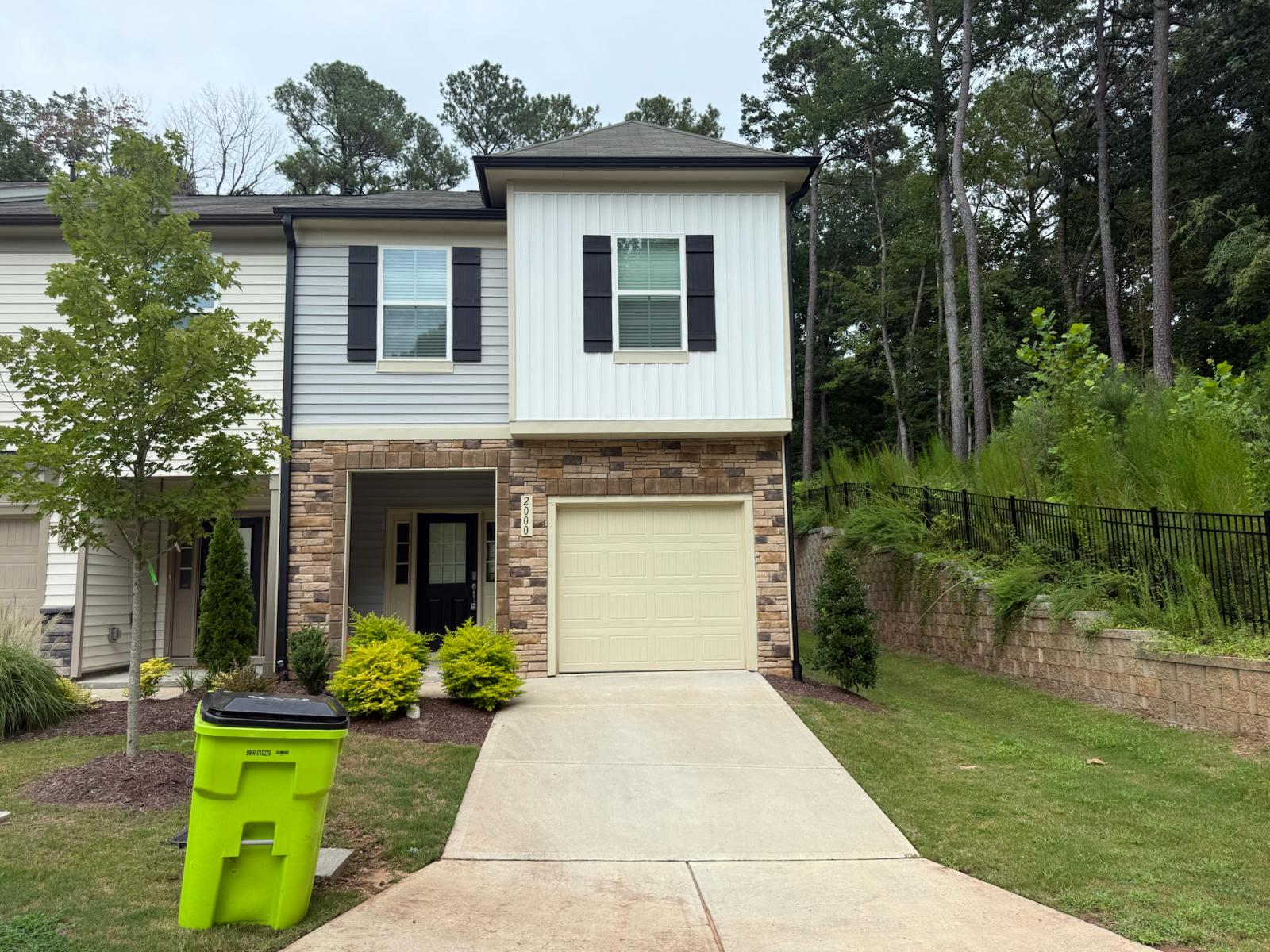 2000 Solana Woods Dr - 1