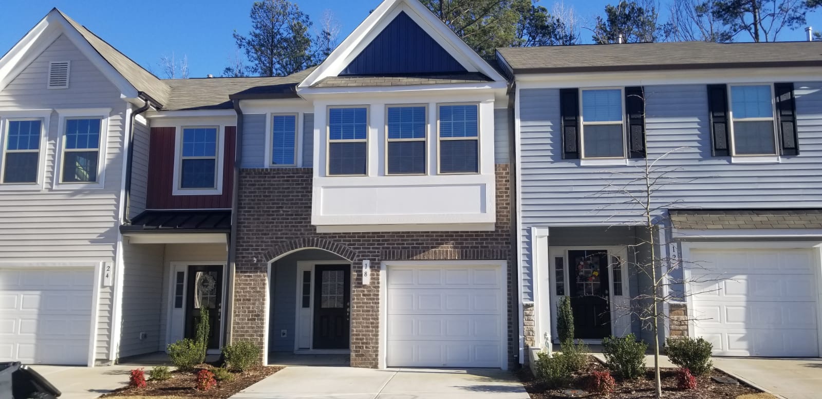 18 East Willow Trace Way
